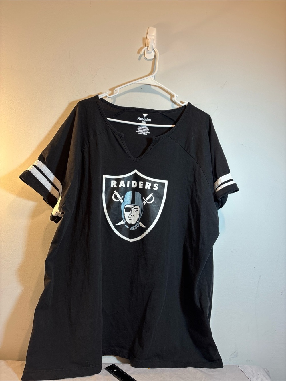 Raiders Black  Women’s Fanatics Logo Tee 3X. 729